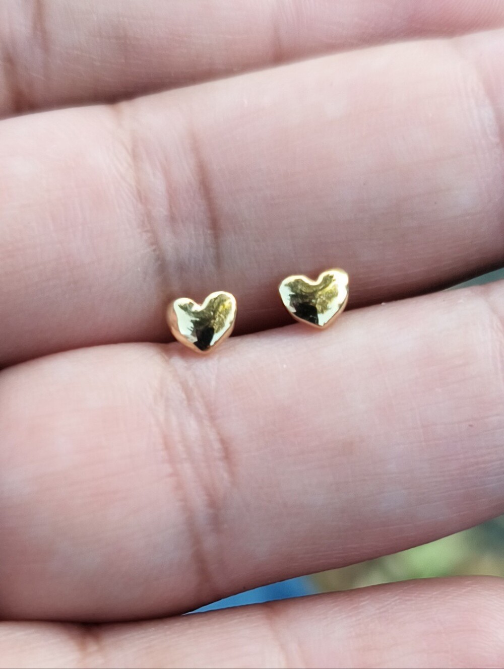 14ky Solid Gold Heart Studs - Elegant Women's Jewelry